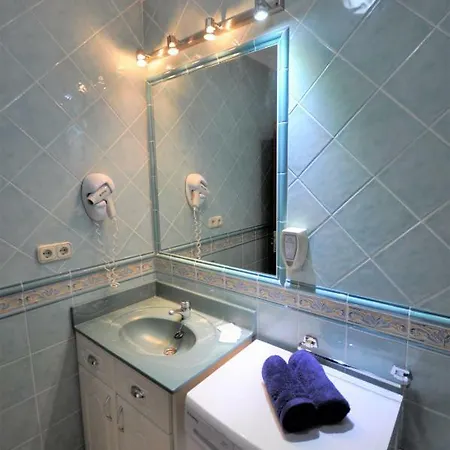Paradise Court Americas Wifi Piscina 26 Apartment *