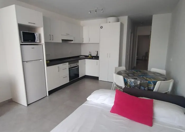 Paradise Court 26 Wifi Pool * 아데제